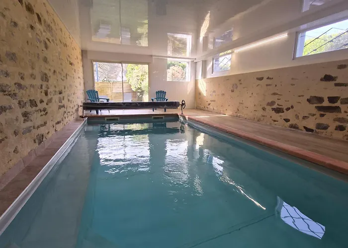 "La Villa Du Cap" Avec Piscine Interieur, Billard Et A 5 Minutes De La Plage Et Des Commerces!